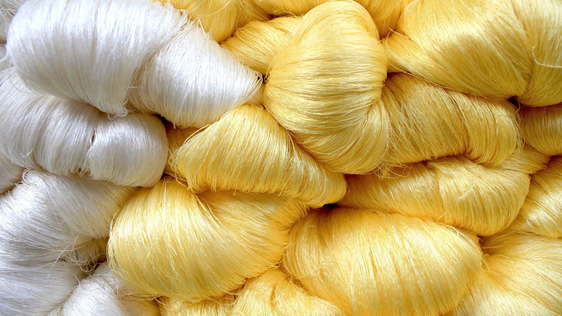 Decoding Luxury Textiles: Understanding Silk Momme Weight vs. Thread Count