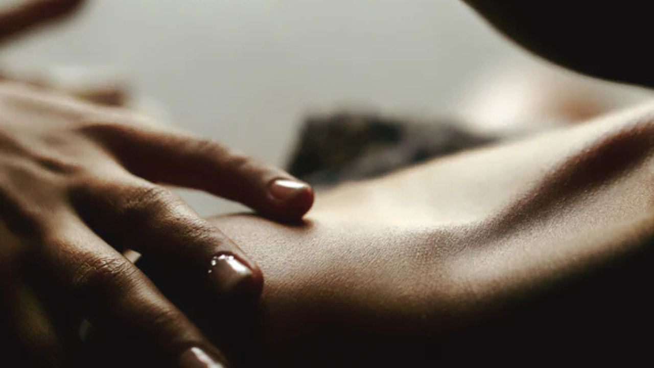 Which is Better for Your Skin, a Silk Pillowcase or a Satin Pillowcase?