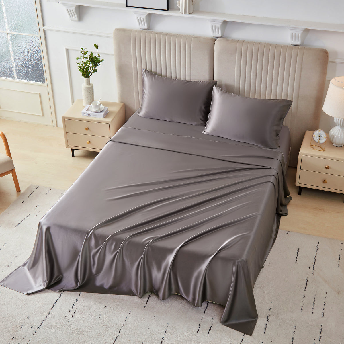 Elegant 22 Momme Mulberry Silk Sheet Set, featuring a smooth, lustrous finish for ultimate comfort