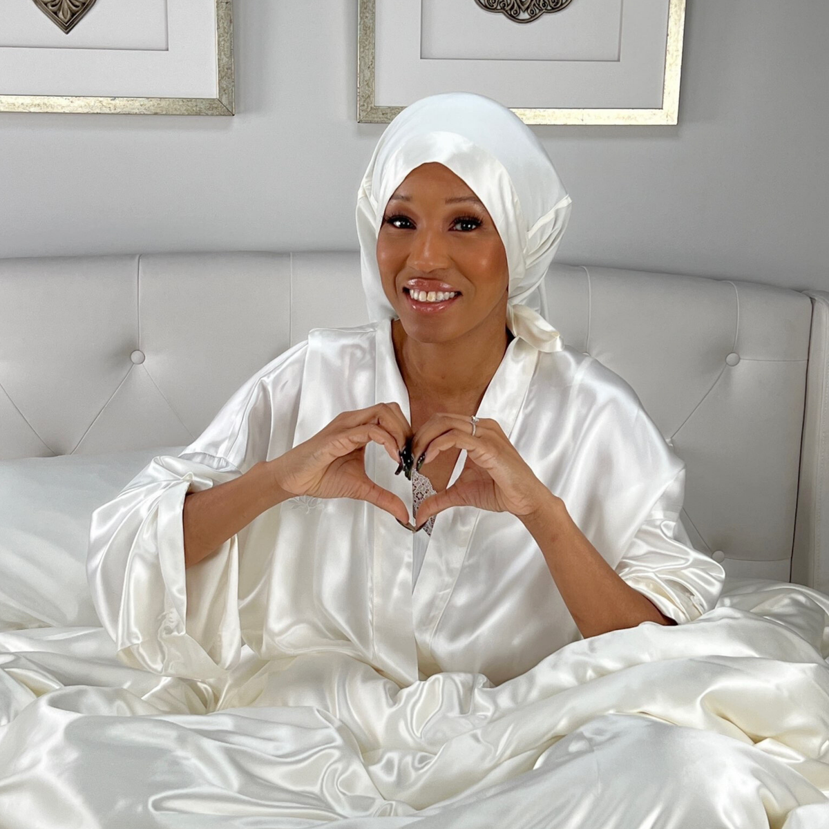 Mulberry silk bonnet deals