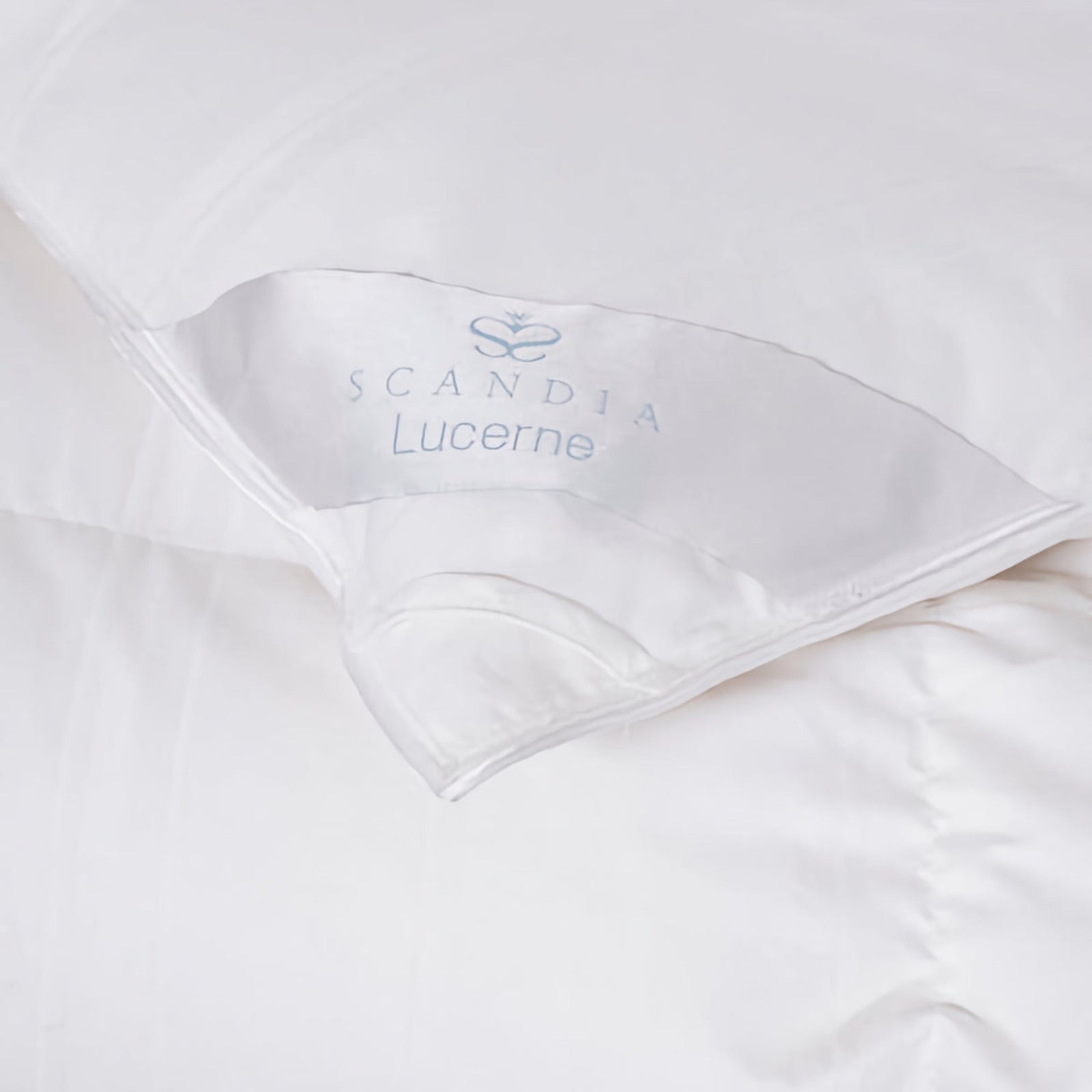 Scandia Home Lucerne Hungarian White Goose Down Comforter Fine Linens